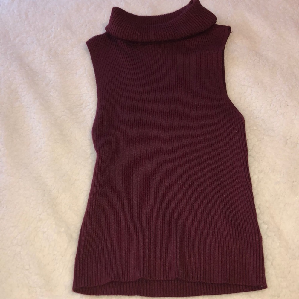 Short Sleeve Turtle Neck